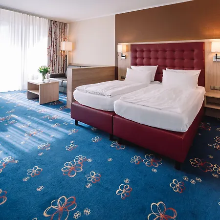 Royal Hotel 4*